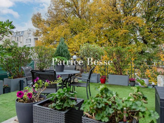 Vente Appartement 4 pièces 113 m2 Paris 18ème