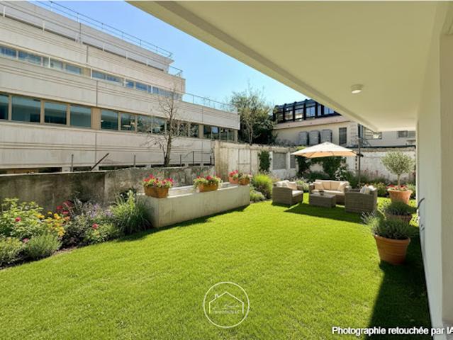 Vente Appartement 4 pièces 114 m2 Marseille 8ème