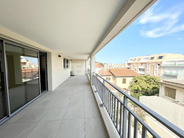 Vente Appartement 4 pièces 115 m2 Sète
