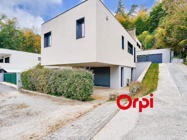 Vente Appartement 4 pièces 116 m2 Charbonnières les Bains