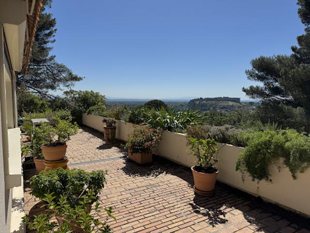 Vente Appartement 4 pièces 116 m2 Villeneuve les avignon