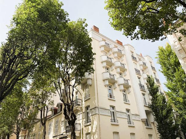 Vente Appartement 4 pièces 117.51 m2 Vichy