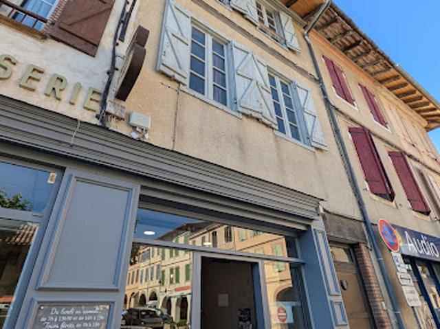 Vente Appartement 4 pièces 118 m2 Beaumont de Lomagne