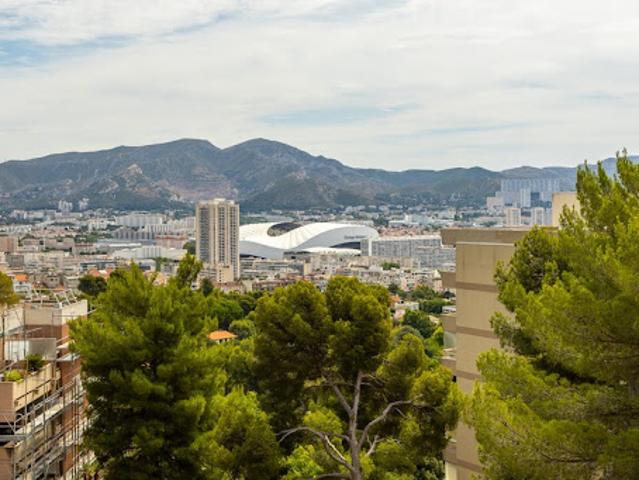 Vente Appartement 4 pièces 118 m2 Marseille 8ème