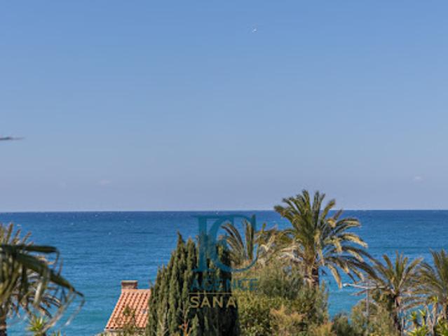 Vente Appartement 4 pièces 118 m2 Sanary sur Mer