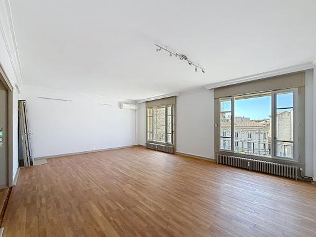 Vente Appartement 4 pièces 119.16 m2 Avignon