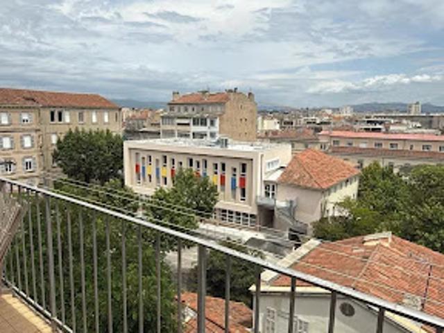 Vente Appartement 4 pièces 120.23 m2 Marseille 6ème