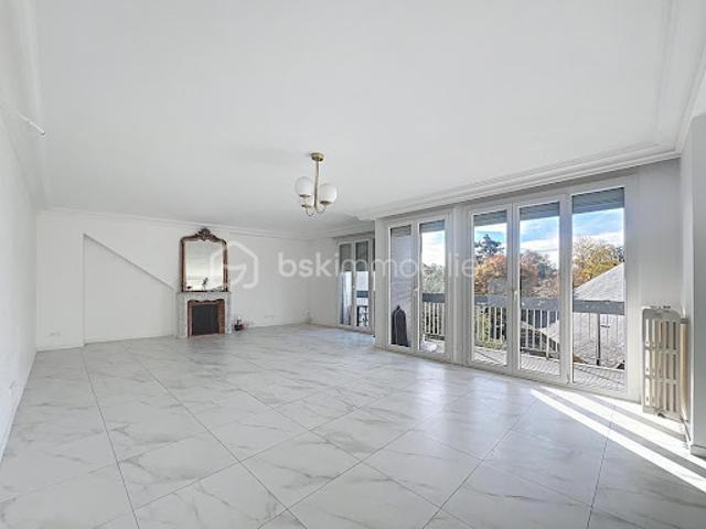 Vente Appartement 4 pièces 121.39 m2 L'hay les roses