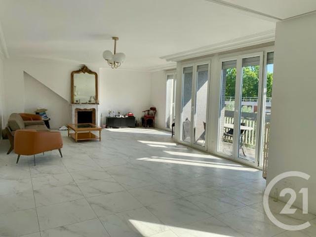 Vente Appartement 4 pièces 123.08 m2 L'hay les roses
