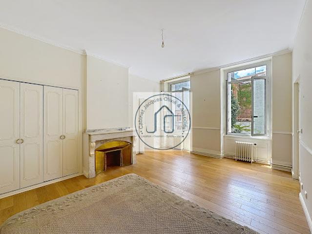 Vente Appartement 4 pièces 123.84 m2 Toulouse
