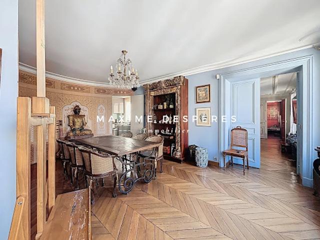 Vente Appartement 4 pièces 124.96 m2 Paris 8ème