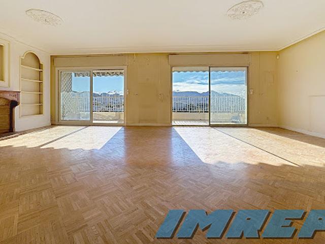 Vente Appartement 4 pièces 130.05 m2 Marseille 9ème