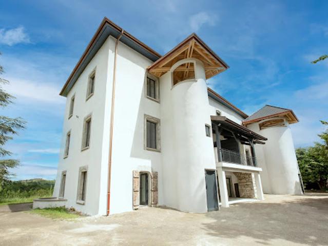 Vente Appartement 4 pièces 130.2 m2 Draillant