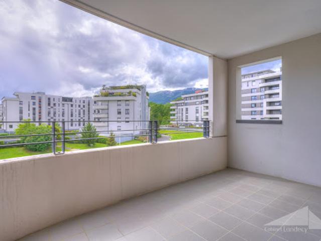 Vente Appartement 4 pièces 133 m2 Saint Genis Pouilly