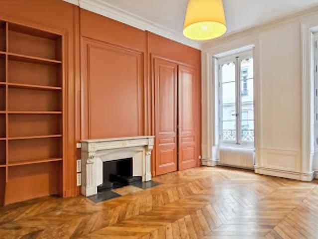 Vente Appartement 4 pièces 134.7 m2 Lyon 6ème