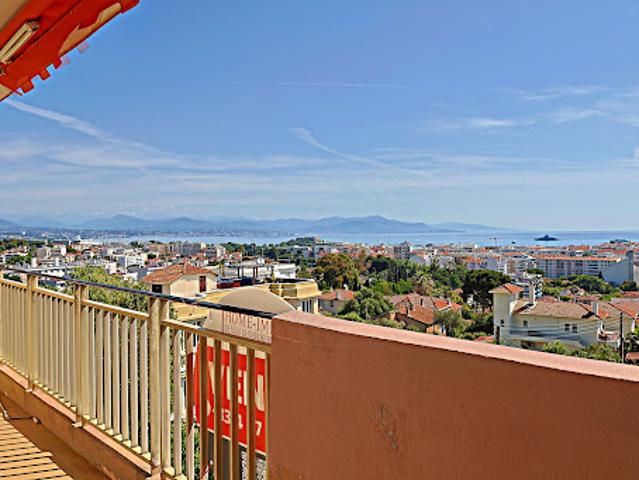 Vente Appartement 4 pièces 135.79 m2 Antibes