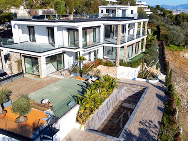 Vente Appartement 4 pièces 137 m2 Villeneuve Loubet