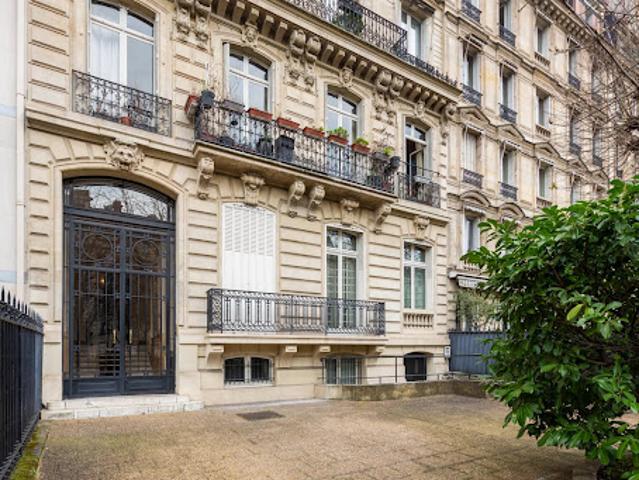Vente Appartement 4 pièces 142.13 m2 Paris 16ème