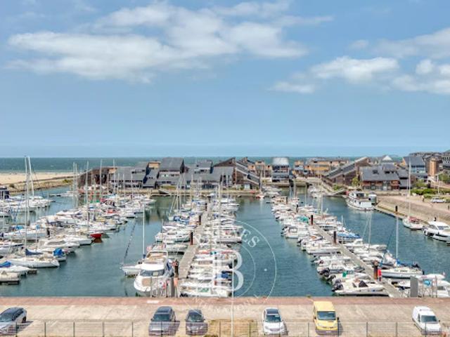 Vente Appartement 4 pièces 143.58 m2 Deauville