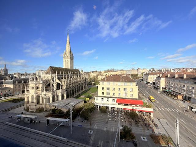 Vente Appartement 4 pièces 143 m2 Caen