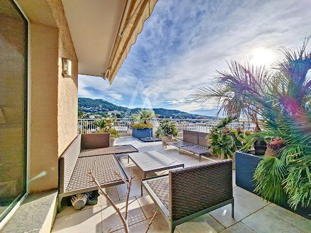 Vente Appartement 4 pièces 143 m2 Le Cannet