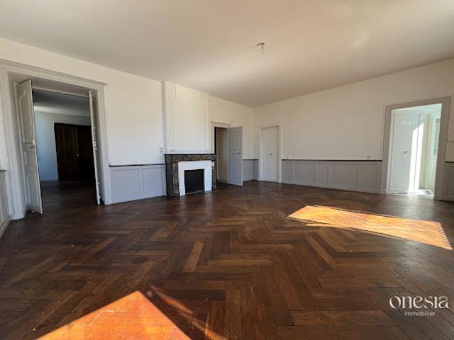 Vente Appartement 4 pièces 148 m2 Oloron Sainte Marie