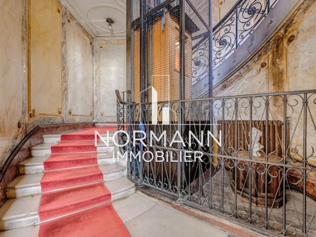 Vente Appartement 4 pièces 151.34 m2 Paris 8ème