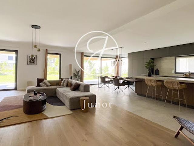 Vente Appartement 4 pièces 153.01 m2 Marcq en Baroeul