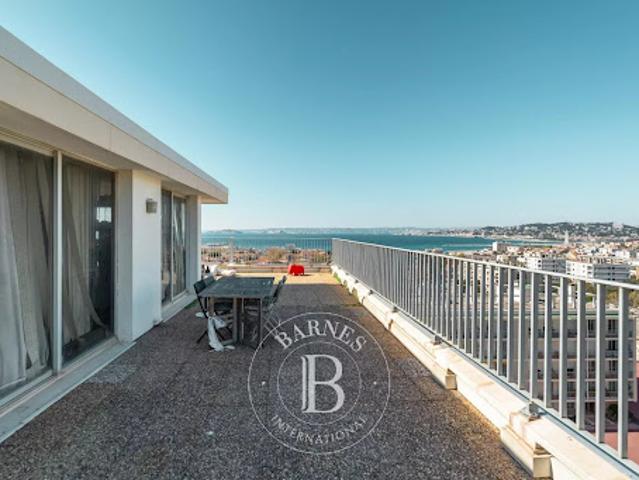 Vente Appartement 4 pièces 154 m2 Marseille 8ème