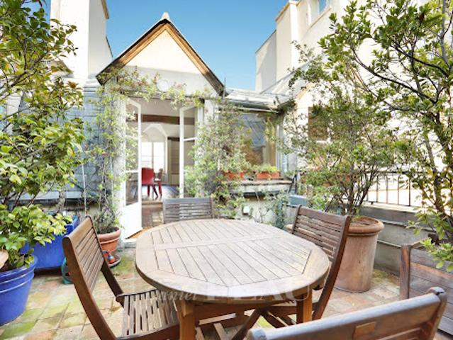 Vente Appartement 4 pièces 157.08 m2 Paris 4ème