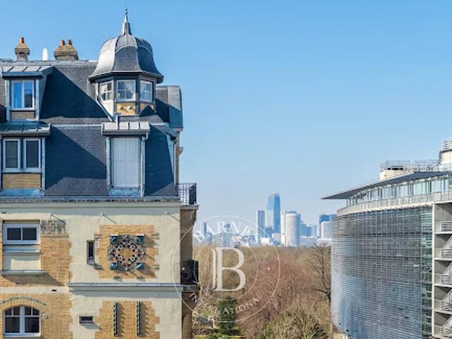 Vente Appartement 4 pièces 157.36 m2 Paris 16ème