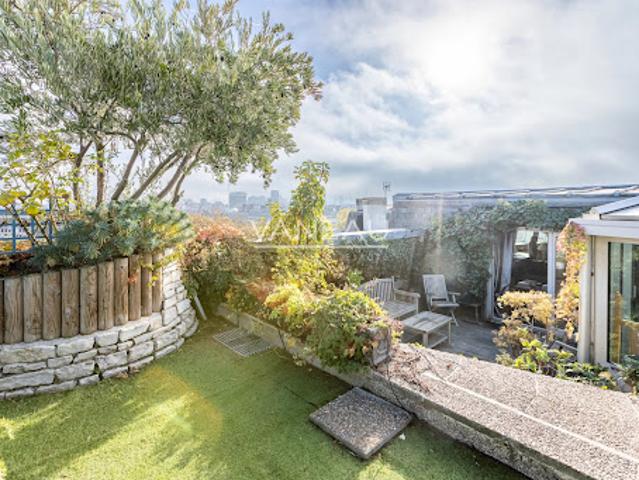 Vente Appartement 4 pièces 168.9 m2 Paris 6ème