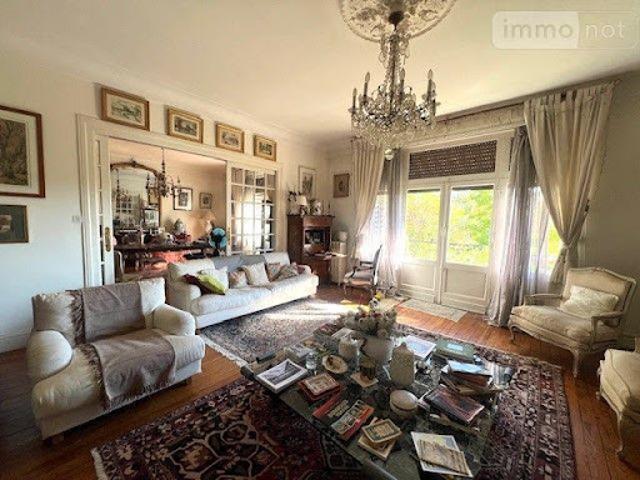 Vente Appartement 4 pièces 171.6 m2 Bordeaux