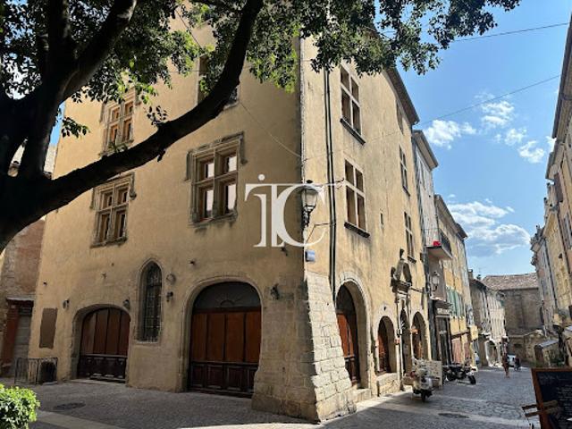 Vente Appartement 4 pièces 184 m2 Aubenas