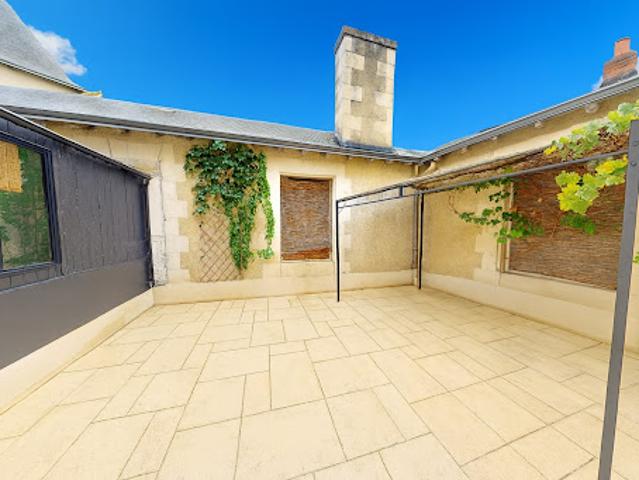 Vente Appartement 7 pièces 150 m2 Poitiers