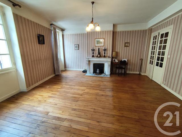 Vente Appartement 4 pièces 202 m2 La Châtre