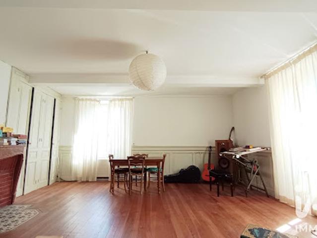 Vente Appartement 4 pièces 313 m2 La Pacaudière