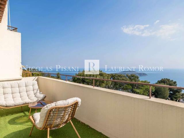 Vente appartement 4 pièces Villefranche sur Mer 06