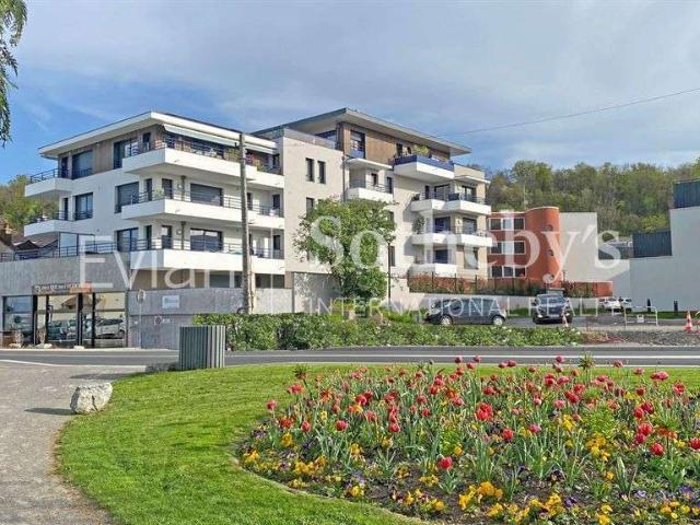 Vente appartement 4 pièces Amphion les bains 74