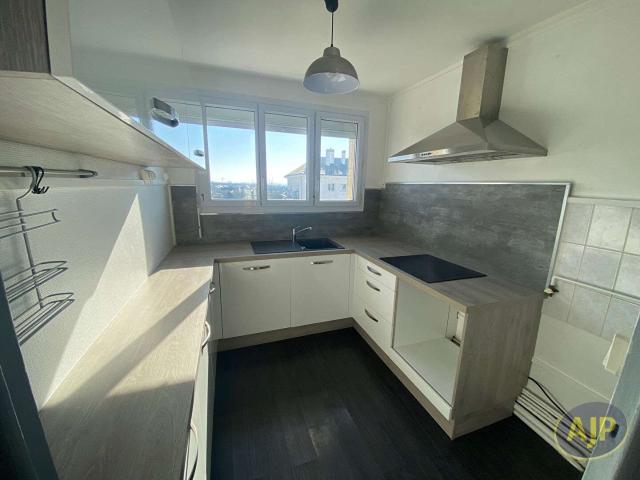 Vente appartement 4 pièces Angers Justices 49