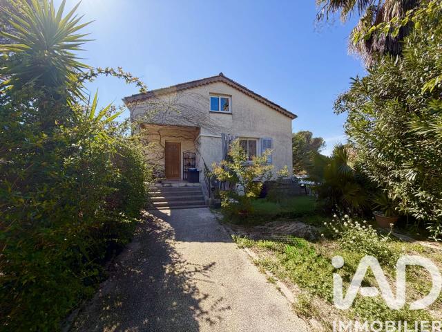 Vente appartement 4 pièces Boulouris 83