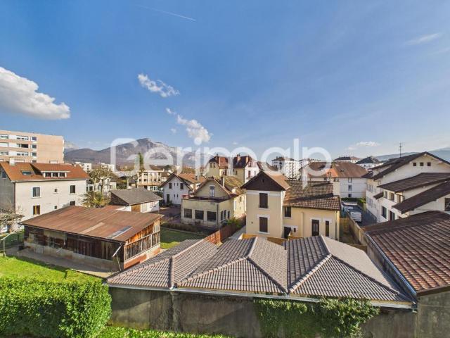 Vente Appartement 4 pièces + cuisine 78 m² 380 000 €