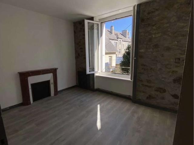 Vente appartement 4 pièces Fougères 35