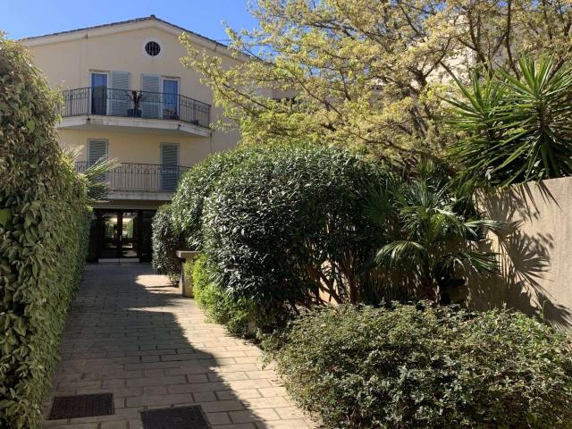 Vente appartement 4 pièces Hyères 83