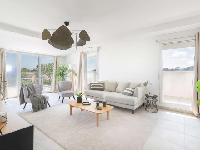 Vente appartement 4 pièces La Londe les Maures 83