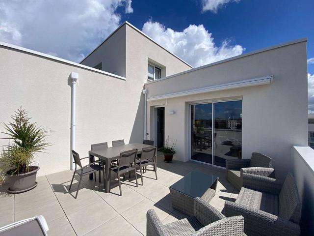 Vente appartement 4 pièces Laval 53