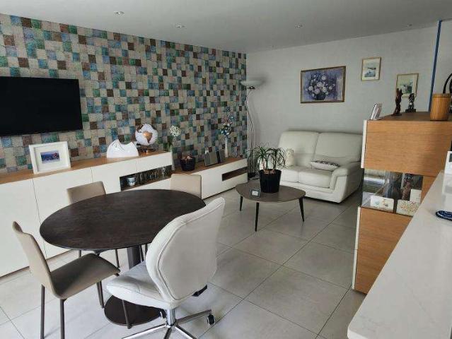 Vente appartement 4 pièces Laval 53