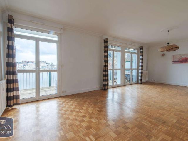 Vente appartement 4 pièces Laval 53