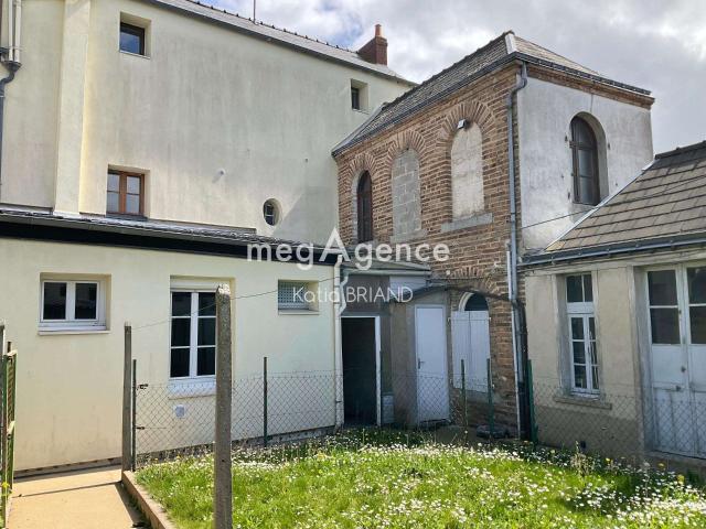 Vente appartement 4 pièces Laval Centre Ville Cathédrale 53