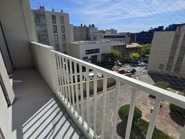 Vente appartement 4 pièces Marseille 4e 13